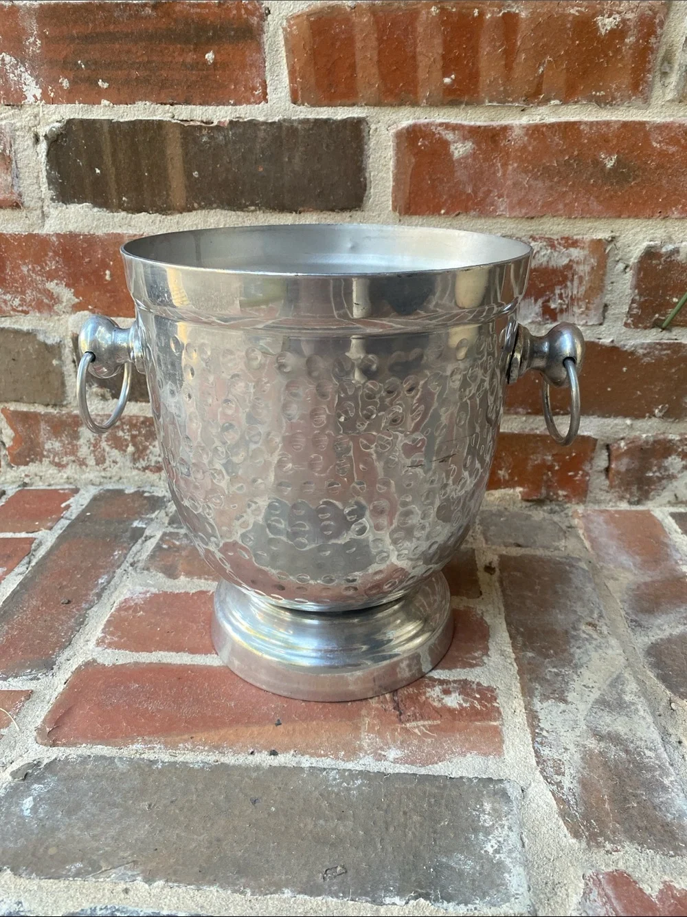 Hammered Metal Wine Cooler Ice Bucket in Silver